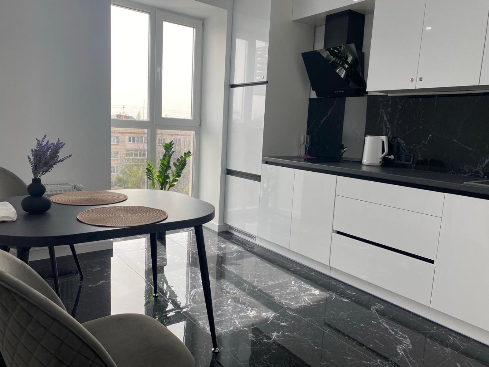 віп в районі автовокзалужк Great House,жк арена,поблизу обласноі лікарні Apartment Rivne